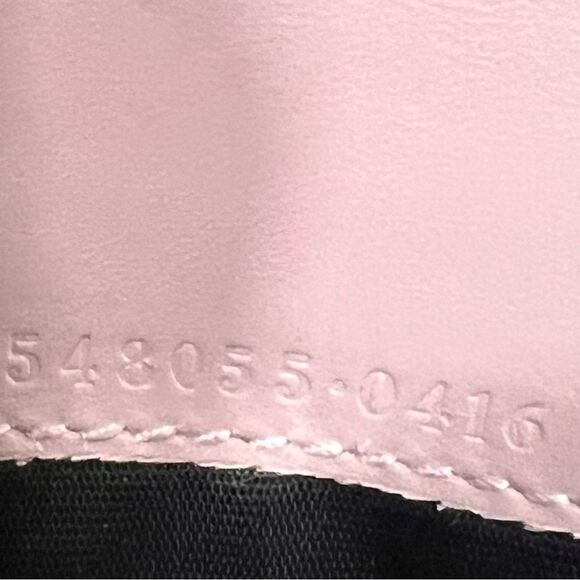 Gucci
GG Signature Leather Continental Wallet - Picture 8 of 8